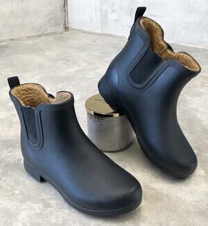 Chooka Plush Chelsea Rubber Rain Boots Womens' Size 8 Black Plush Lined